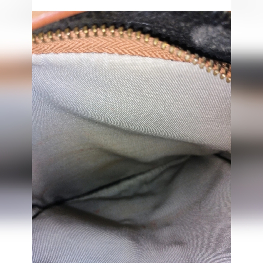 Vintage VALENTINA Black & Tan Leather Sling Bag / Backpack 11 x 10 ITALY - Picture 4 of 6